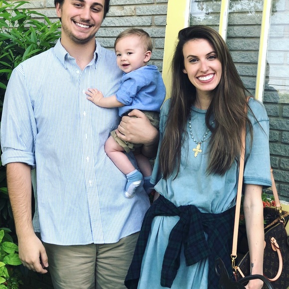 Meet your Posher, Abigail rae - Picture 2 of 4